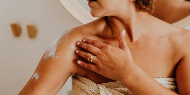 Beste Bodylotion für reife Haut Tipps für geschmeidige, straffe und gepflegte Haut