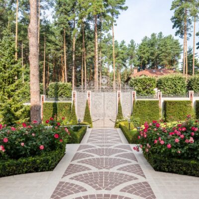 Günstige Gartenweg Ideen für eine kreative Gartengestaltung